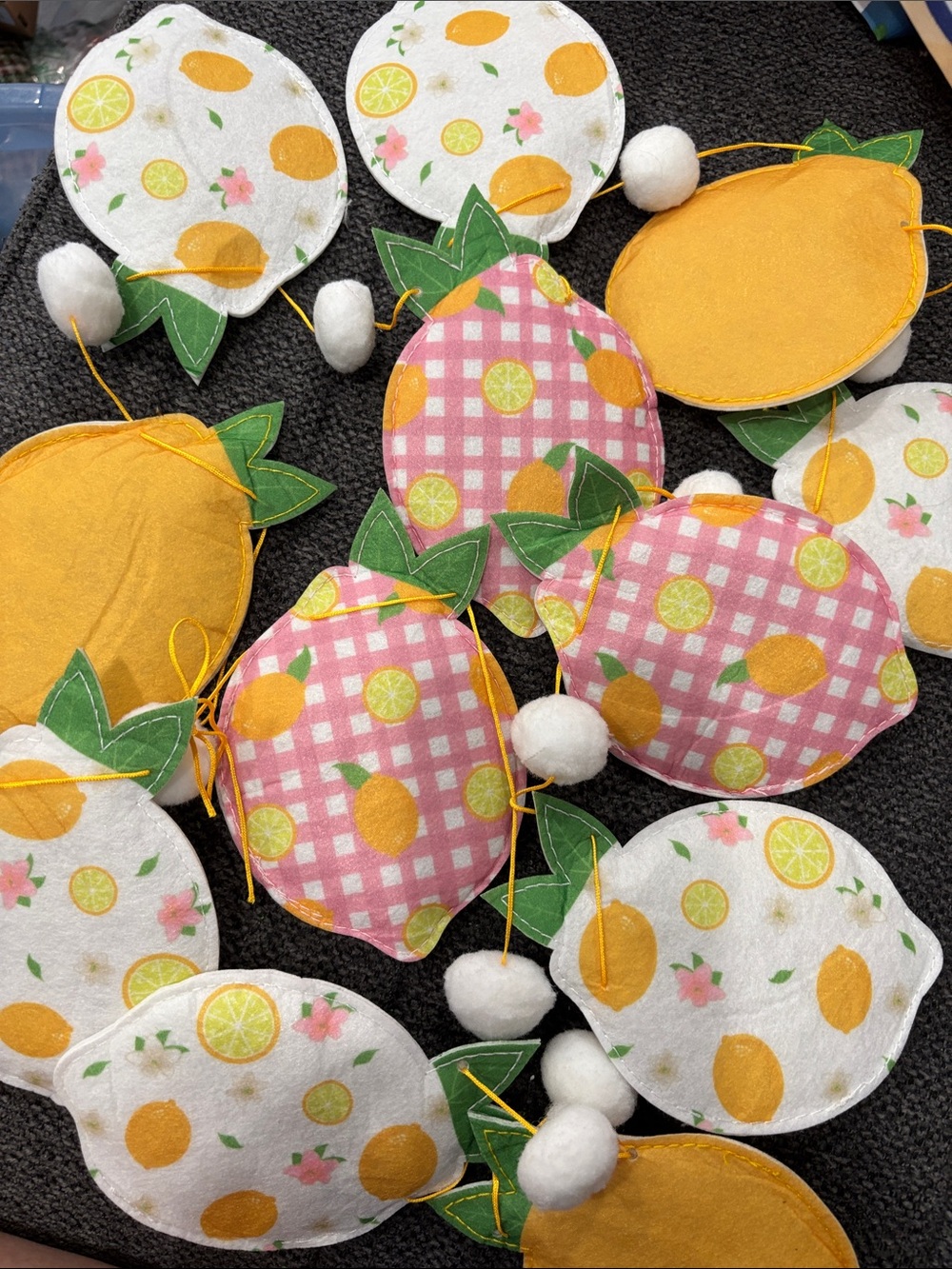 Lemon Garland Banner